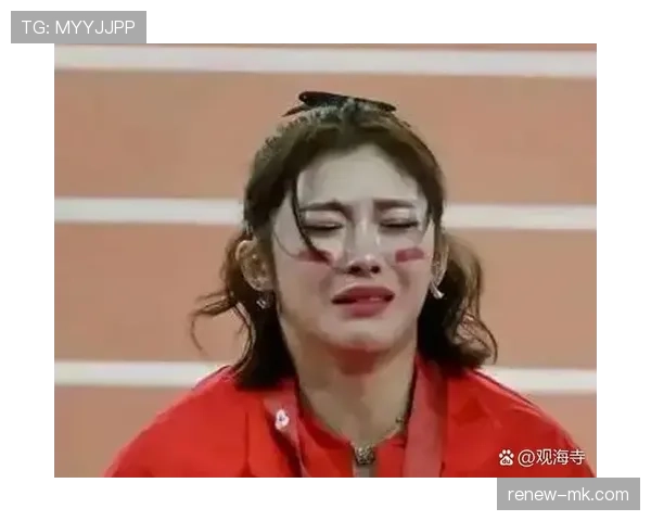 吴艳妮赛前涂睫毛膏上场，这姐是来走红毯的吧？